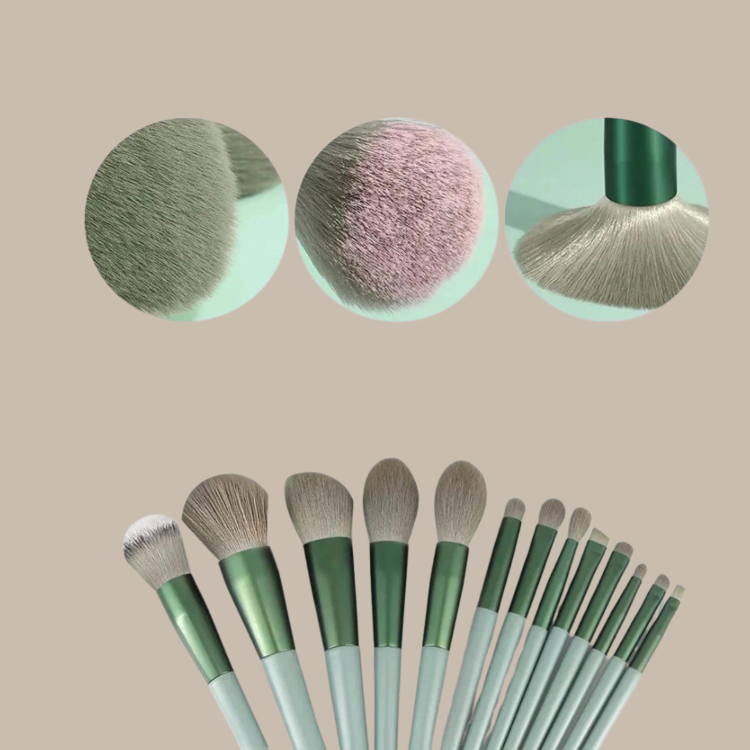 Highlighter Foundation Brush Vakasi