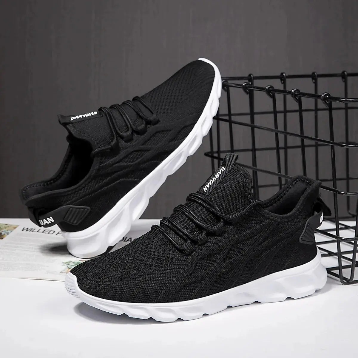 Men Vulcanized Walking Running Shoes Unisex Casual Lightweight Tennis Shoes Athletic Sports Shoes Breathable Fashion Sneakers Vakasi