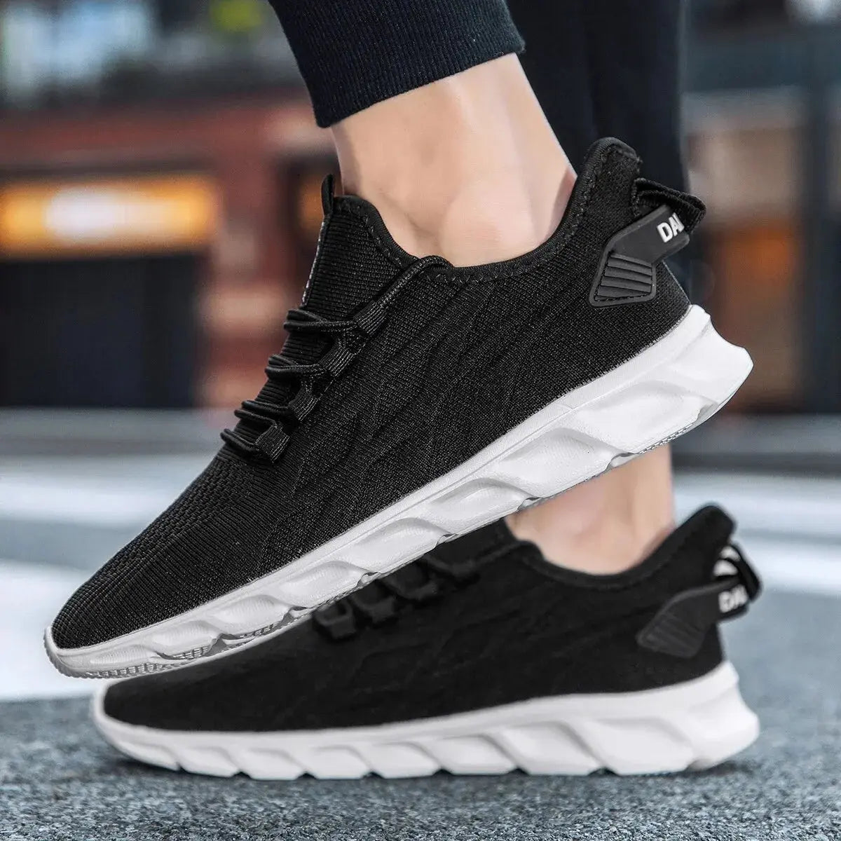 Men Vulcanized Walking Running Shoes Unisex Casual Lightweight Tennis Shoes Athletic Sports Shoes Breathable Fashion Sneakers Vakasi