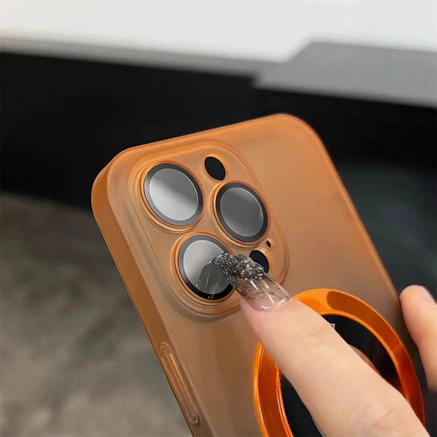 Magnetic Charging Case