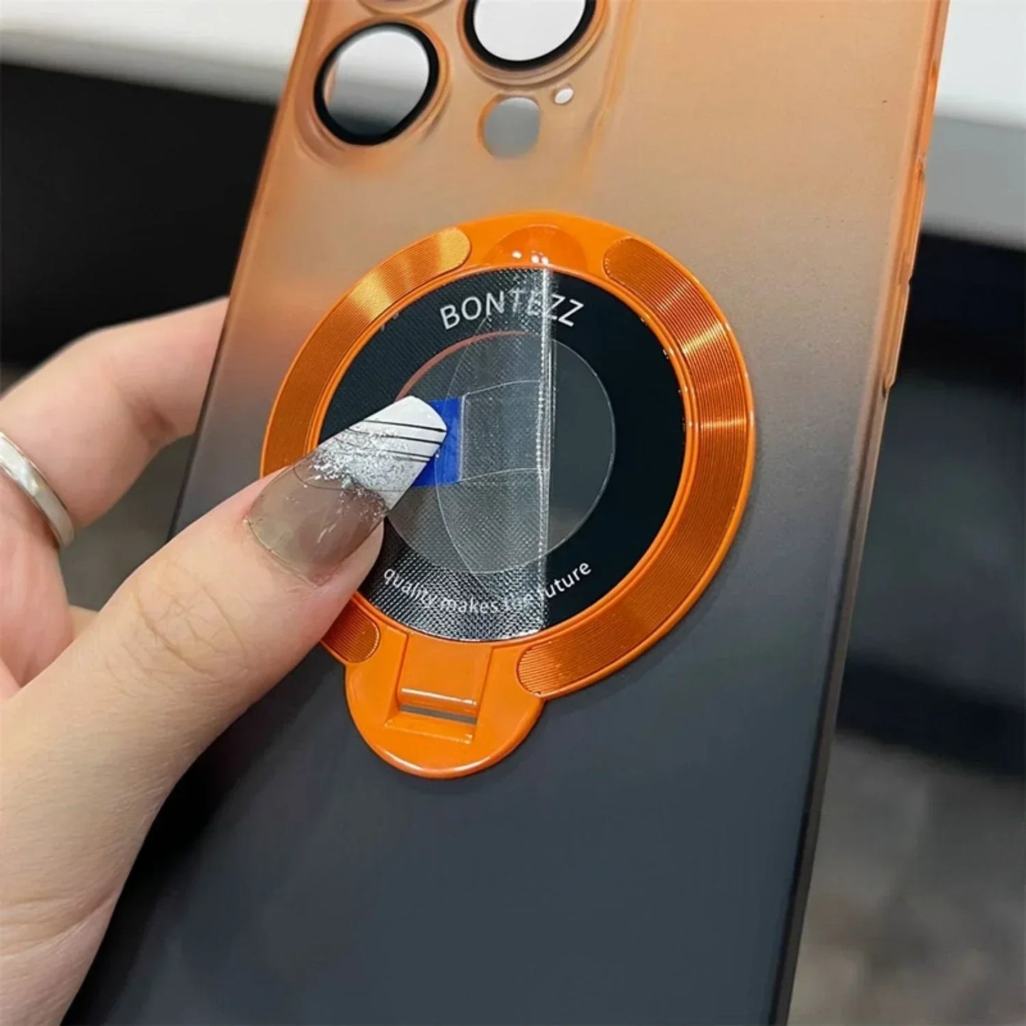 Magnetic Charging Case