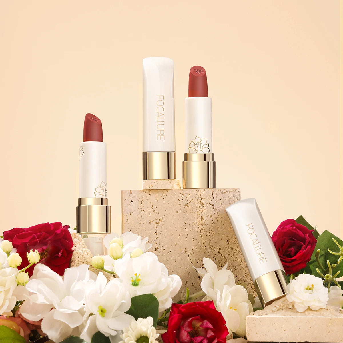 Natural Lightweight Waterproof Lipstick Vakasi